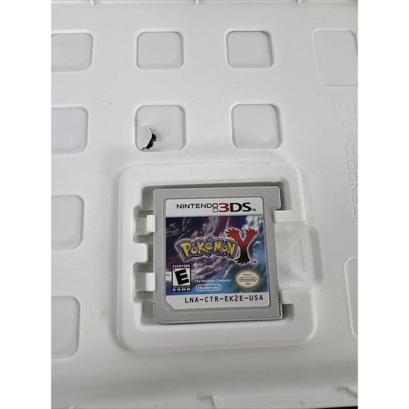 Pokemon Y - CIB (Nintendo 3DS, 2013) CTR-P-EK2E-USA Very Good Condition - Picture 5 of 8